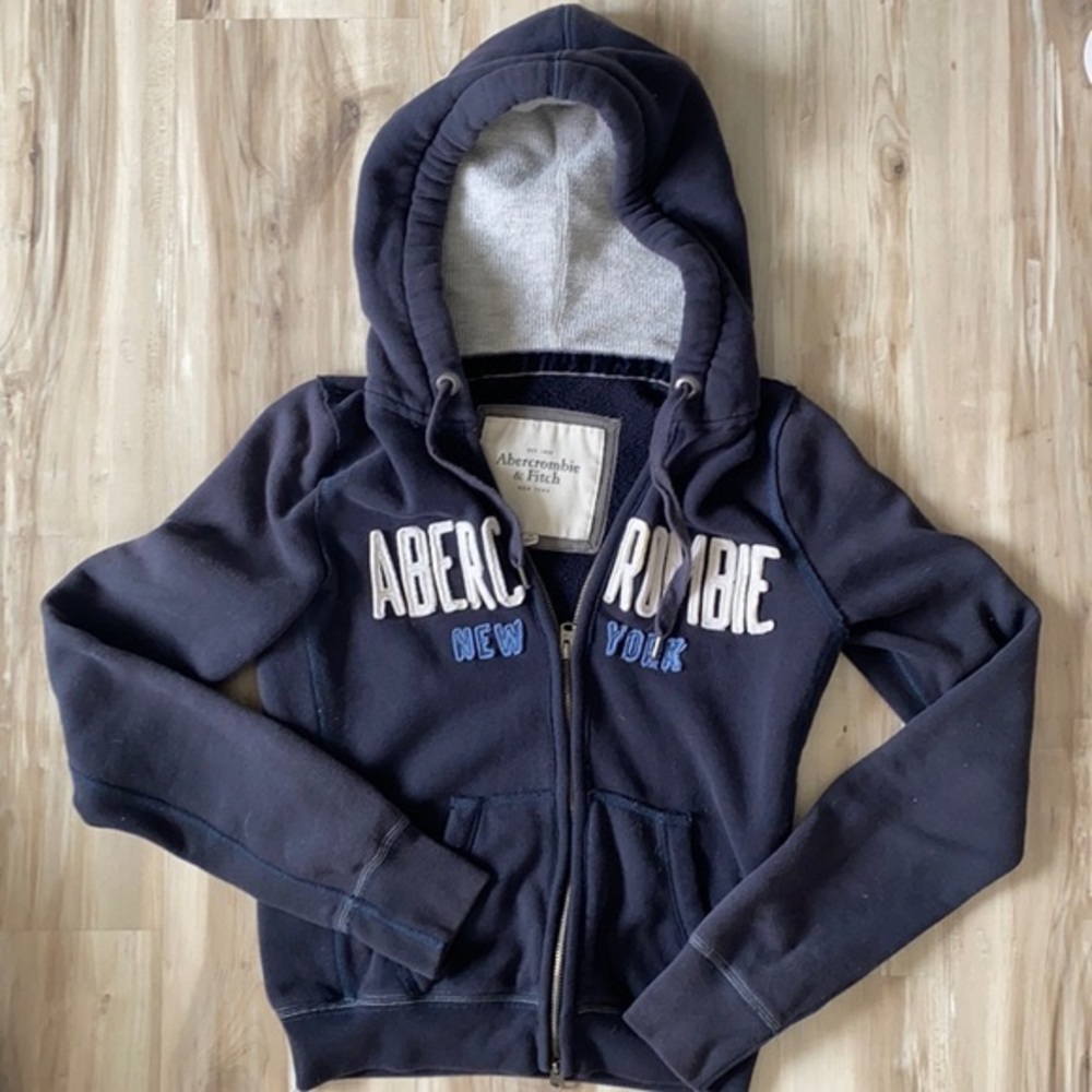 β€οΈ Abercrombie and Fitch Logo Navy Blue Hoodie - Picture 1 of 5